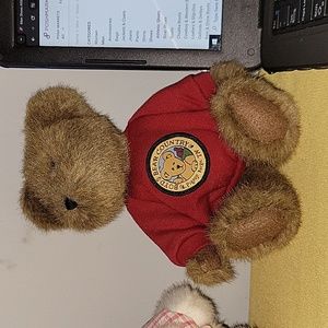 Boyds Bear "I survived Boyd's Bear County"